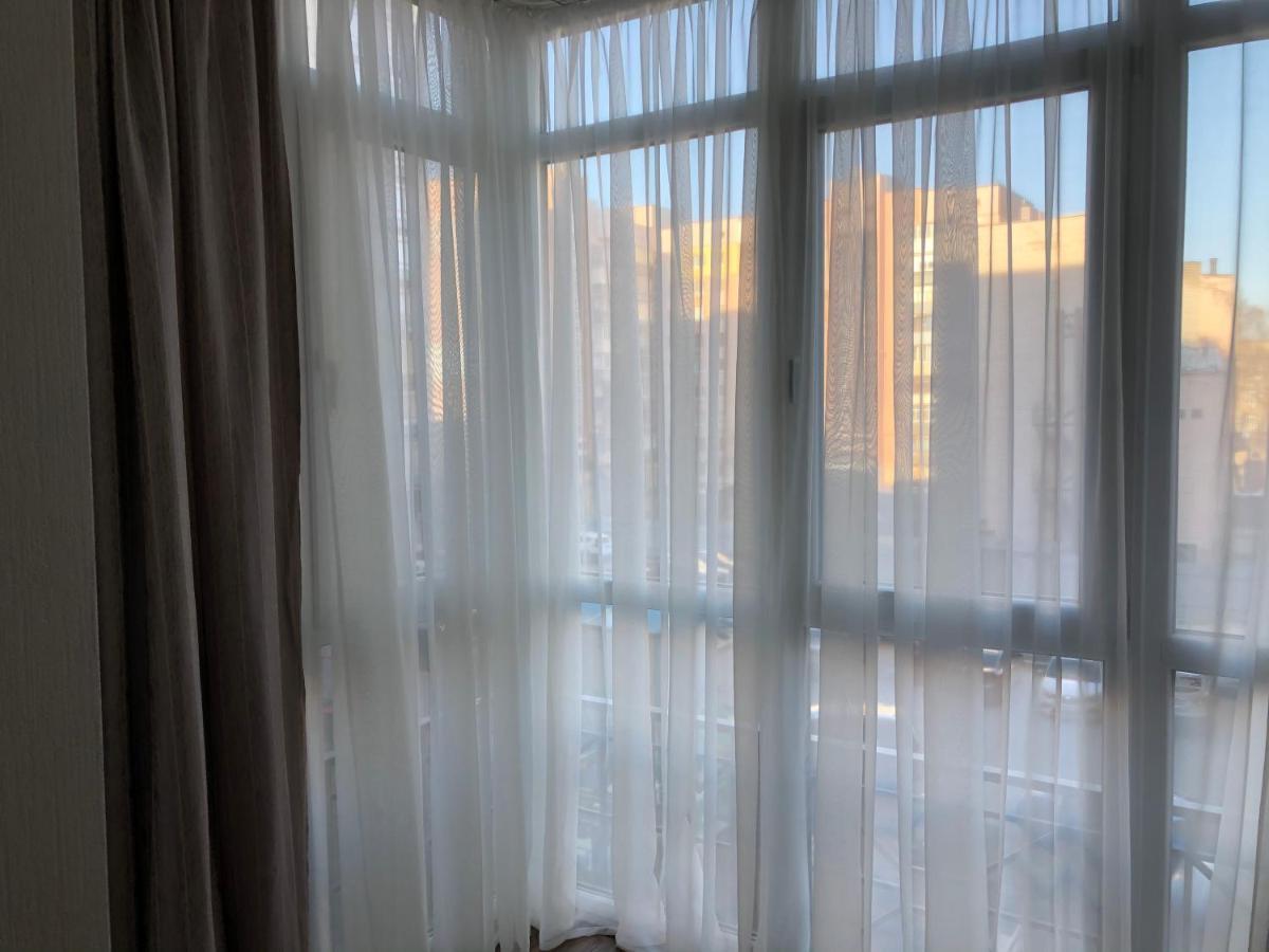 Квартира С Двумя Комнатами В Ж/К Атлант Dnipro Esterno foto